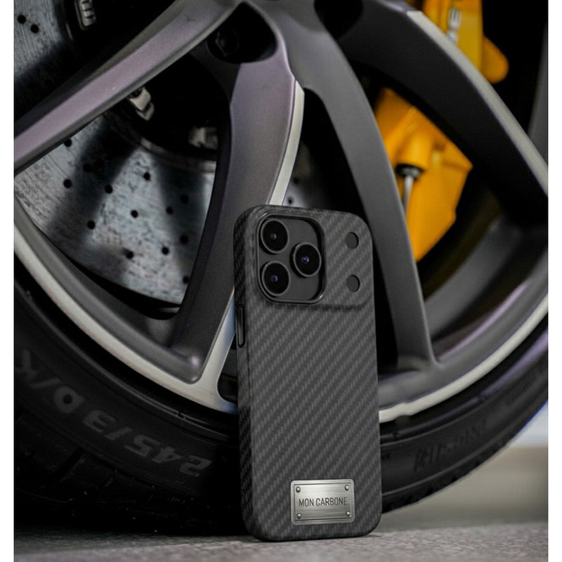 Minimalist Ballistic Fiber Magnetic iPhone 17 Pro/ Pro Max Case  - Stealth Black
